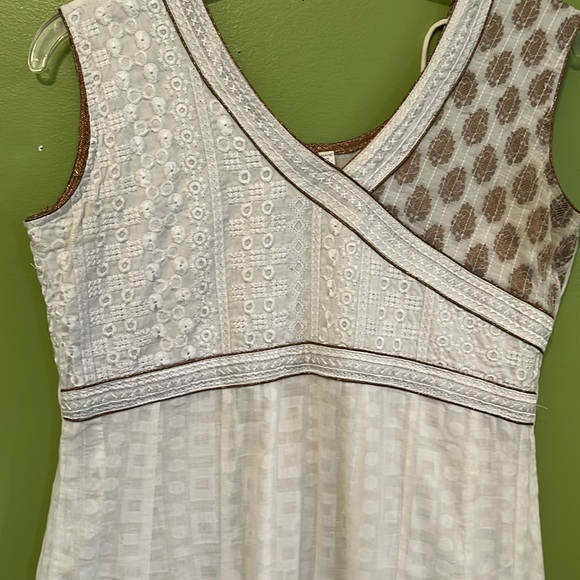 White and Gold Made in India Tunic/Dress - Picture 2 of 7